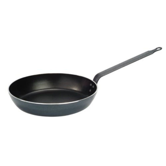 Bourgeat K742 pretpiedeguma panna, 28 cm - Durable non-stick frying pan with ergonomic handle and even heat distribution.