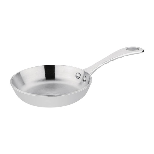 Vogue GG027 Tri Wall Mini-panna - 120 ml, 100x100x20 mm, aluminum, silver color, ideal for kitchen use.