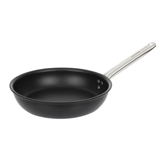 Bourgeat Elite Pro pretpiedeguma panna 24 cm - Durable non-stick surface, heat-resistant, ideal for professional cooking.