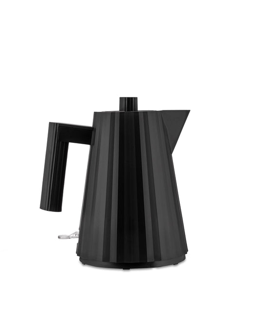 Alessi Plissé MDL06/1BUK - Elektriskā tējkanna, 2400W, 100 cl, melna, izgatavota no termoplastiskas sveķiem.