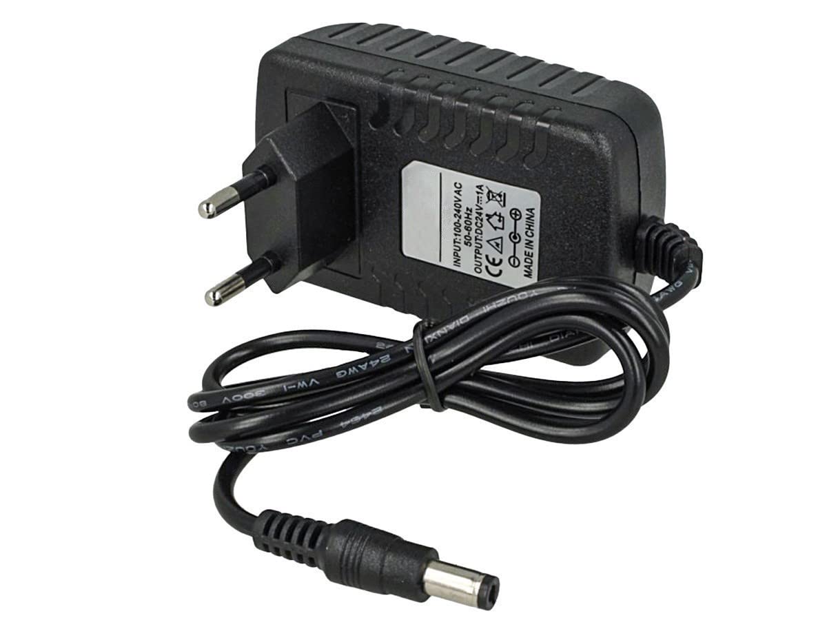 Četri barošanas bloki 12V - 2A jauda kamerai un LED sloksnei, kompakts dizains, droša lietošana.