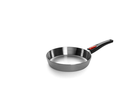 Woll Concept PRO cepšanas panna - indukcijas, Ø 24 cm, 5 cm augsta, nerūsējošais tērauds, cepeškrāsnī izturīga līdz 220°