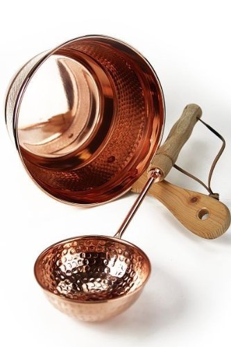 Saunas spainis CopperGarden no tīra vara ar liekamo kausu, sienas stiprinājums no koka, roku kalts, 4 Liter