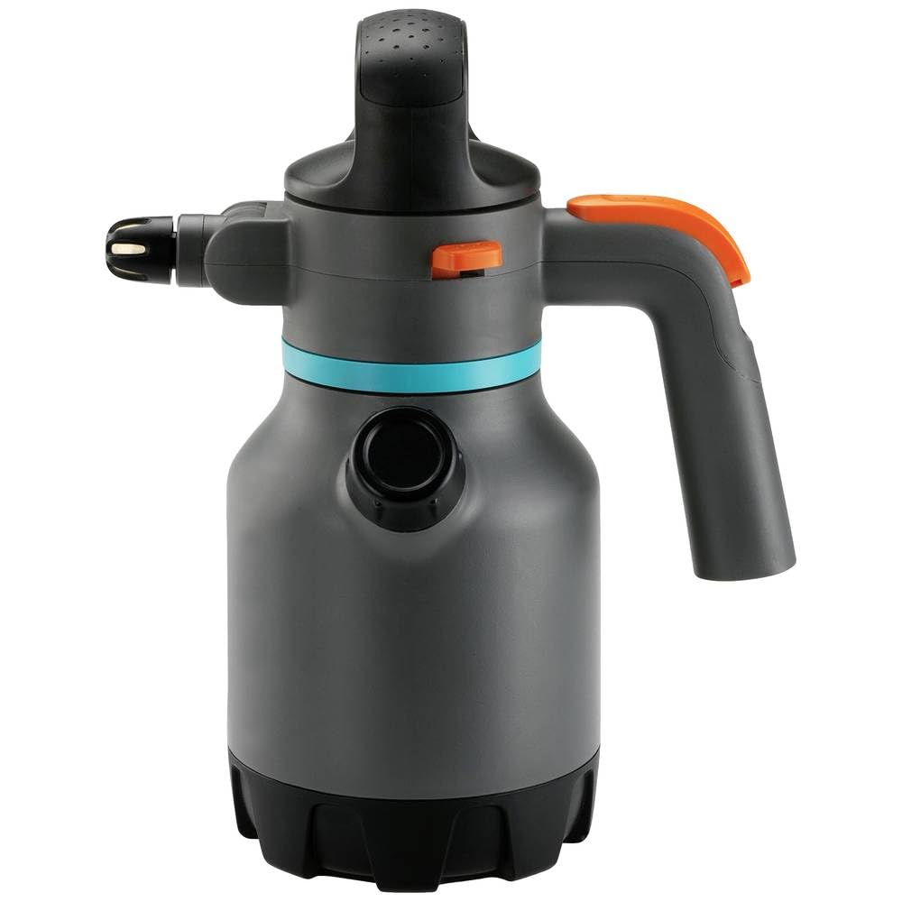 Gardena spiediena smidzinātājs 1,25 l: spiediena smidzinātājs ar 90° leņķī nolokāmu sprauslu, otro atveri ar papildu dozēšanas vāciņu, ergonomisks rokturis (11120-20)