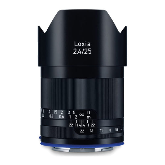 ZEISS Loxia 2.4/25 bezspoguļu pilna formāta sistēmas kamerām no Sony (E-Mount)