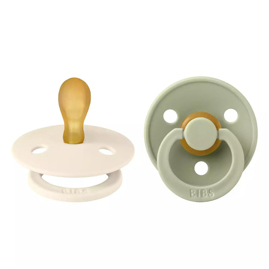 Knupītis BIBS Colour 2 gab. iepakojumā, BPA nesaturošs, ķiršveida uzgalis, dabīgais kaučuks/latekss, ražots Dānijā, 1. izmērs | 0+ mēneši | 2 gab., Ivory/Sage