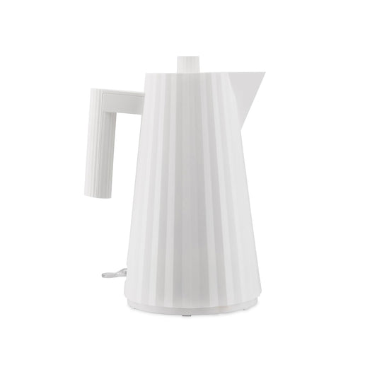 Alessi Plissé MDL06 W - Elektriskā tējkanna, 2400W, 170 cl, balta, izgatavota no termoplastiskas sveķiem.