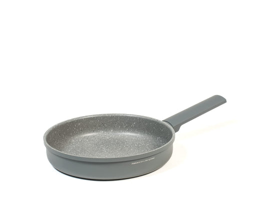 H&h nelipīga panna expanse borghese 22 cm - non-stick surface, durable construction, ideal for everyday cooking.