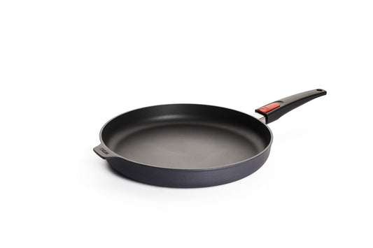 Woll Diamond Lite plakanā panna - induktīva, Ø 32 cm, nelīpošs, cepeškrāsnī droša, noņemams rokturis, antracīta krāsā