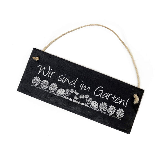 Šīfera dārza zīme Dekolando „Wir sind im Garten“, ziedi un mārīte, gravēta durvju plāksne, 22x8cm