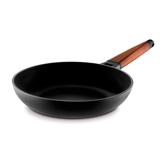 CASTEY 5-24 panna, alumīnijs - Lightweight aluminum frying pan with non-stick coating and ergonomic handle.