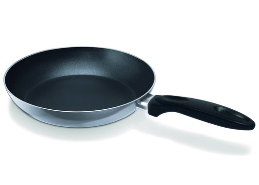 Beka panna, alumīnijs, 28 cm - Lightweight aluminum frying pan with non-stick surface and ergonomic handle.