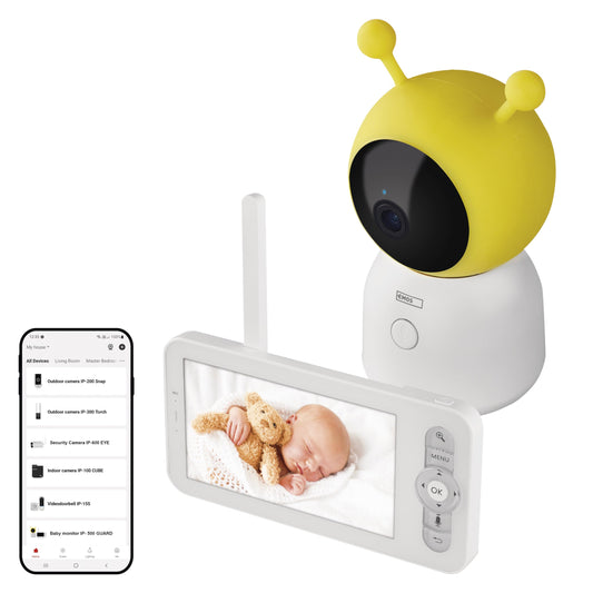 EMOS GoSmart Babyphone IP-500 Guard ar 5'' LCD monitoru un 3000 mAh akumulatoru, WiFi un lietotni, rotējams, fokusējams, divvirzienu audio, IR nakts redzamība, viedie sensori un atpazīšanas funkcijas, ieskaitot strāvas adapteri.