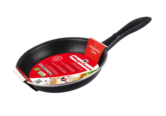 Magefesa Black cepamā panna - leģēts tērauds, nelipīgs pārklājums, melna, 18 cm, ideāla cepšanai un sautēšanai.