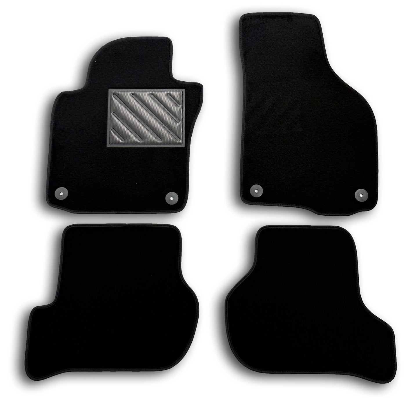 2. Paklājiņi Golf 5 / Golf 6 / Scirocco III/Octavia II pēc pasūtījuma, neslīdoši, pastiprināti gumijas aizsargi un stiprinājuma pogas, melns