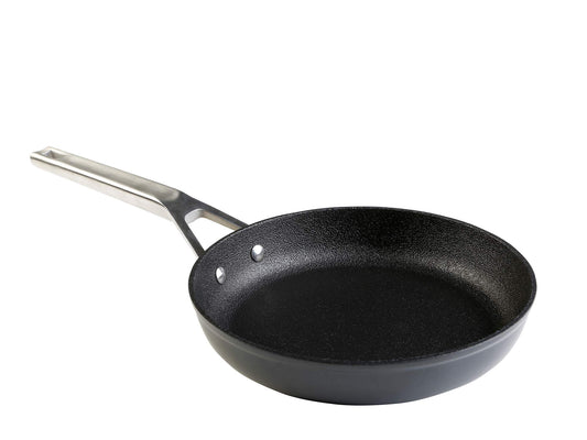 WECOOK! Ecosteel cepamā panna 28 cm - titāna QUANTANIUM pārklājums, PFOA-brīvs, kalts alumīnijs, nerūsējošā tērauda rokturis.