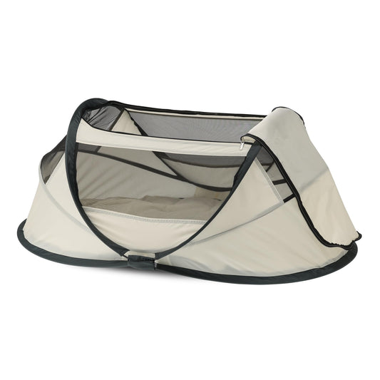 Bērnu ceļojumu gultiņa Deryan BabyBox - viegla, kompakta un saliekama, atverama tikai 2 sekundēs, 50% UV aizsardzība, liesmu slāpējošs audums, ar gulēšanas matraci, moskītu tīklu un pārnēsāšanas somu, krēmkrāsas