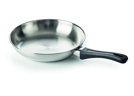Beka Polo nerūsējošā tērauda cepšanas panna 28 cm - izturīga, vienmērīga siltuma izkliede, piemērota visām plītīm.