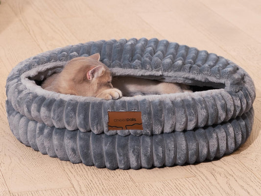 Kaķu gulta ar vāku CheerPals 50cm, mazgājama mājīga ala, ziemas slēptuve ar elastīgu spilvenu visām kaķu šķirnēm
