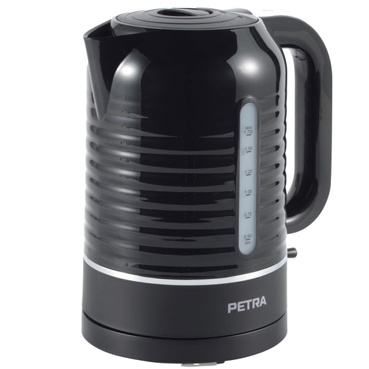 Petra PT5572BLKVDE Elektriskā tējkanna - 1,7L, 3000W, ūdens līmeņa indikators, 360° grozāma pamatne, sausās vārīšanas sensors