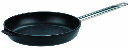 GSW GastroTraditionell TITANIUM frying pan - 40cm, black, stainless steel handle, durable non-stick surface.