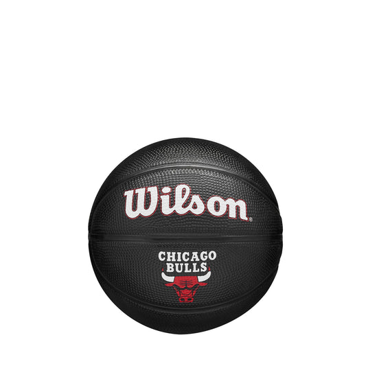 Mini basketbola bumba Wilson Team Tribute Chicago Bulls WZ4017602XB, unisex, melna, izmērs 3