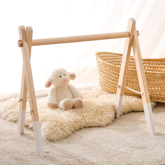 Bērnu koka aktivitāšu arka Promise Babe, baby gym, noņemams rotaļu loks jaundzimušajiem, balts dizains, bērnistabai