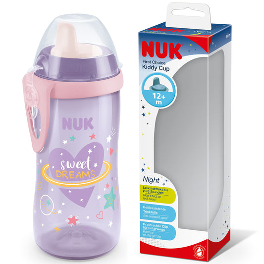 NUK Kiddy Cup Night dzeršanas krūzīte mazuļiem, 12+ mēn., 300 ml, necaurlaidīgs pastiprināts uzgalis, spīd tumsā, klipsis un aizsargvāciņš, violeta