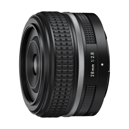 Nikkor Z 28 mm f/2.8 (SE) objektīvs.